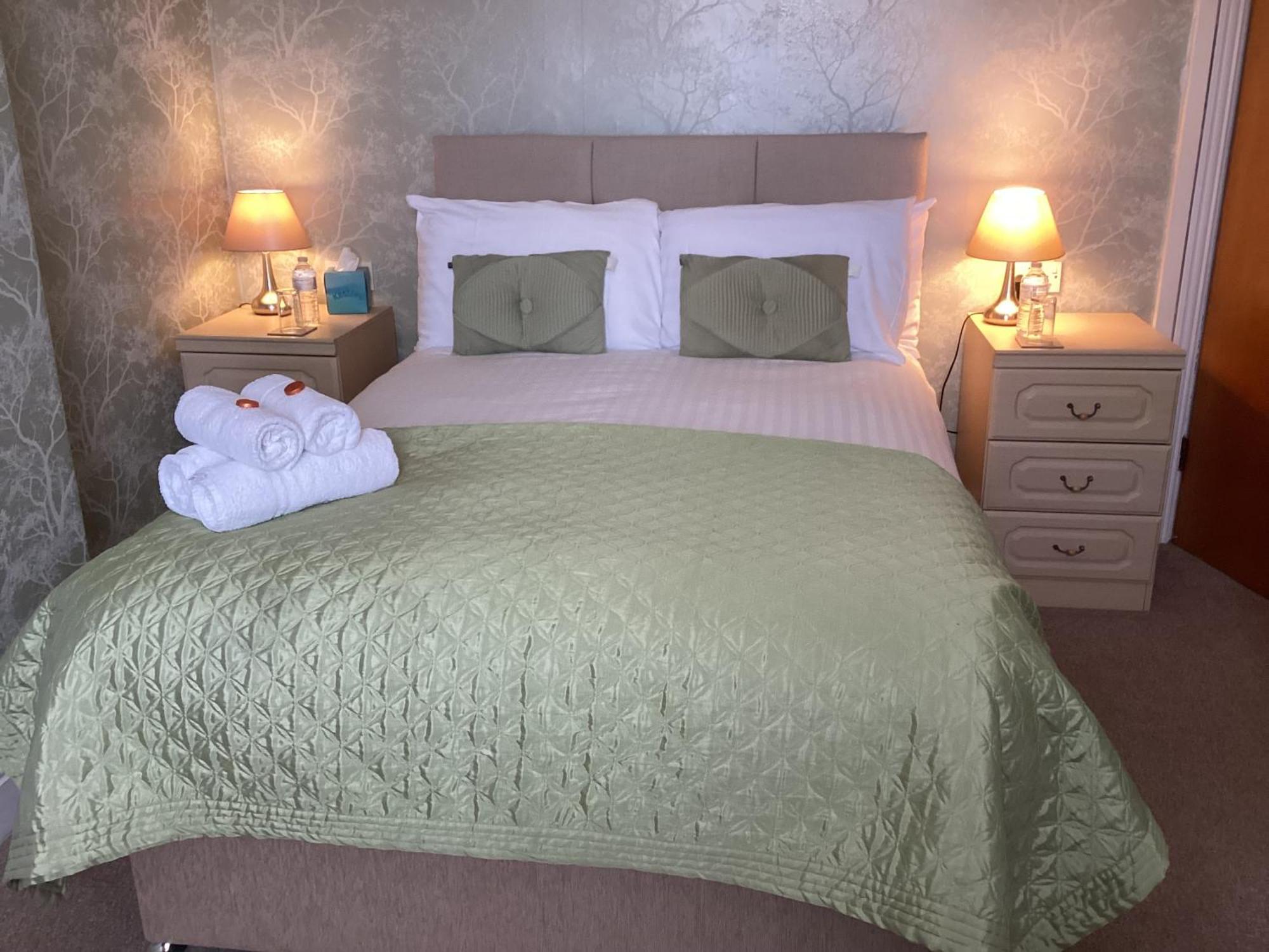 Agar House Bed & Breakfast Llandudno Exterior photo